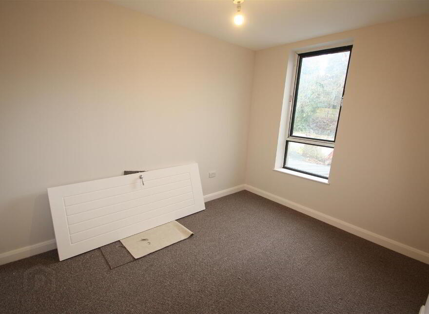 36 Main Street, Ballynahinch, BT24 8DN