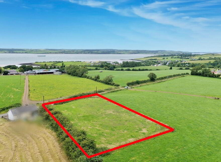 Carrowbane, Loughill