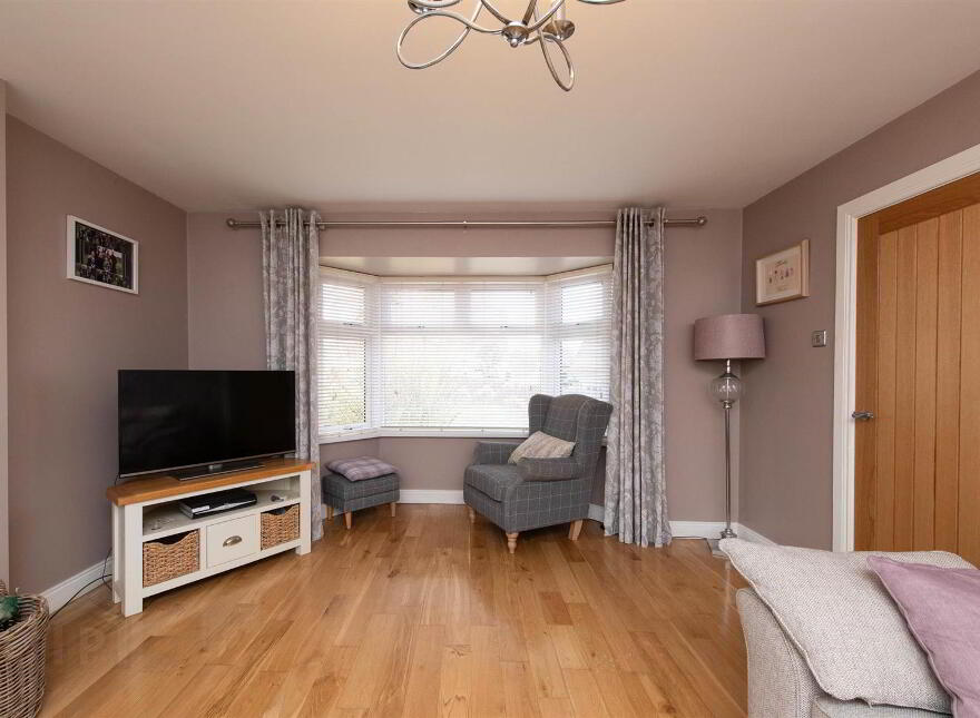 3 Manor Park, Ardfern, Downpatrick, BT30 6TP