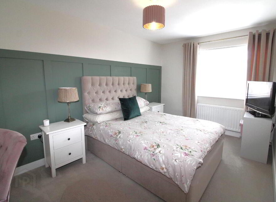 124 Farm Lodge Park, Greenisland, Carrickfergus, BT38 8YB
