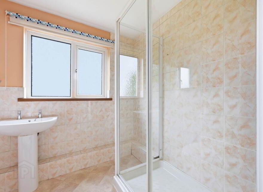14 Meadowbank Avenue, Donaghadee, BT21 0HR