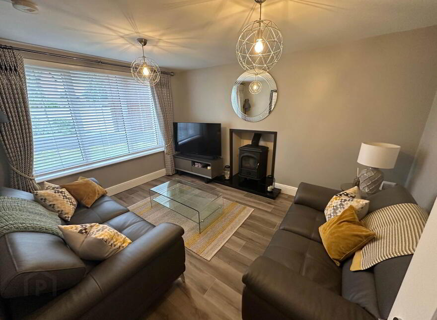 46 Fairfields Manor, Lisburn, BT28 3WA