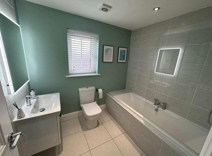 46 Fairfields Manor, Lisburn, BT28 3WA