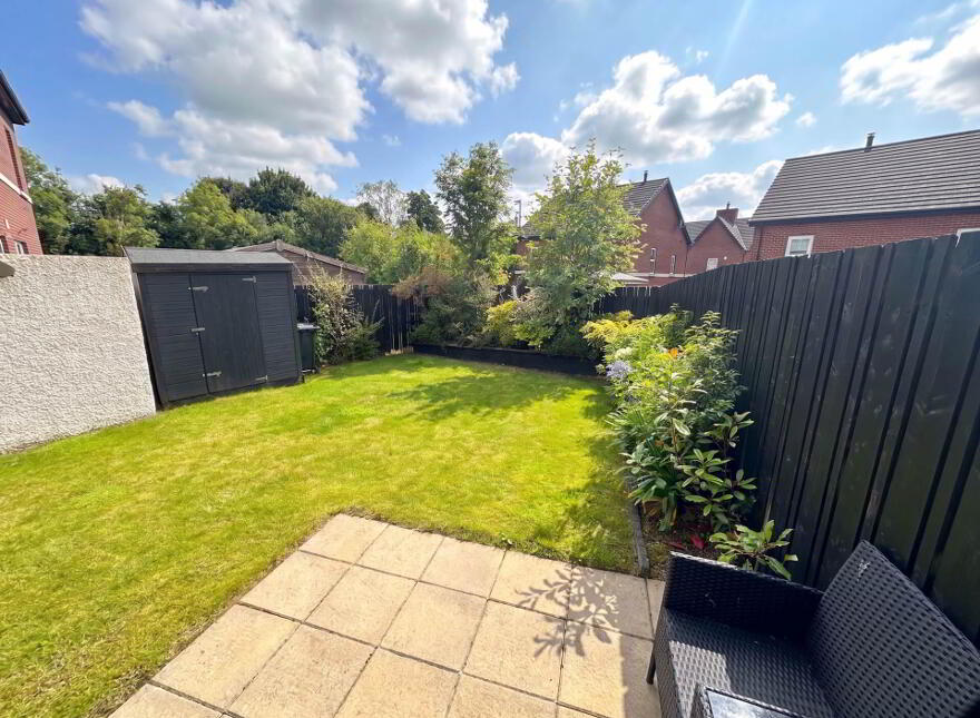 46 Fairfields Manor, Lisburn, BT28 3WA