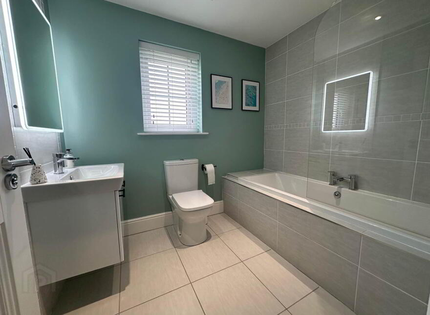 46 Fairfields Manor, Lisburn, BT28 3WA