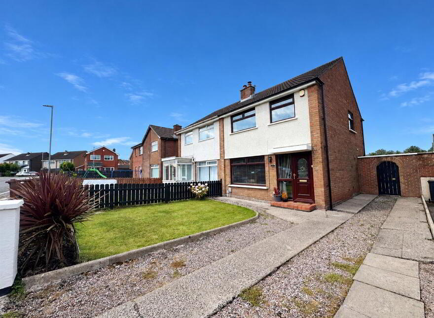 23 Ballyhenry Avenue, Glengormley, Newtownabbey, BT36 5AZ photo