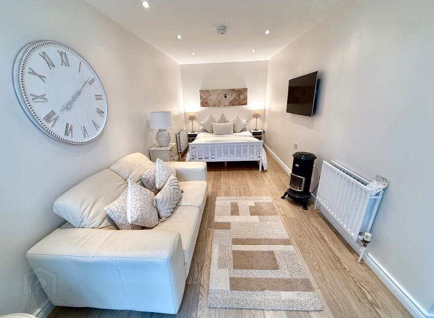 49 Elmwood Terrace, Derry, BT48 9JH
