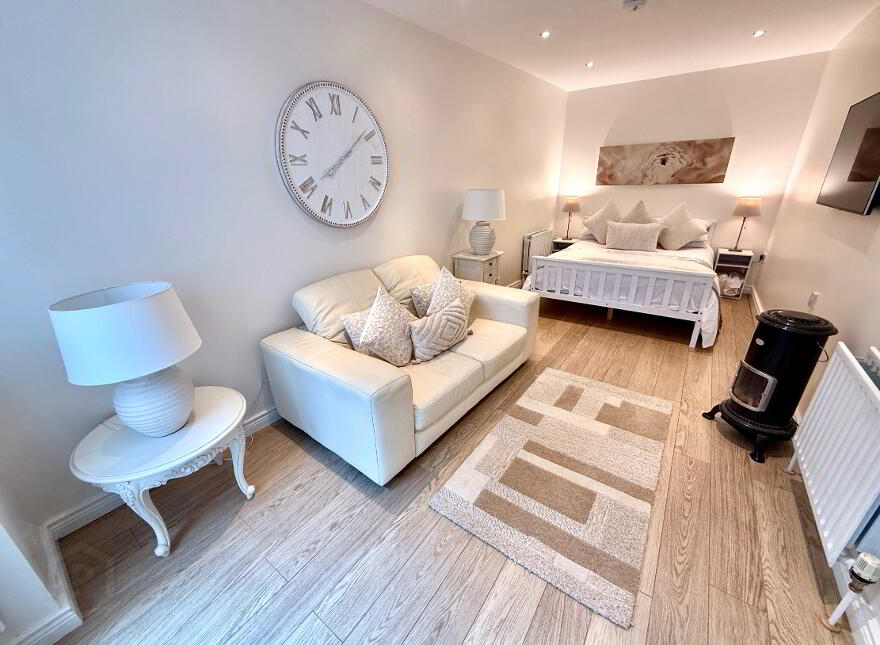 49 Elmwood Terrace, Derry, BT48 9JH