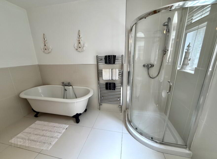 49 Elmwood Terrace, Derry, BT48 9JH