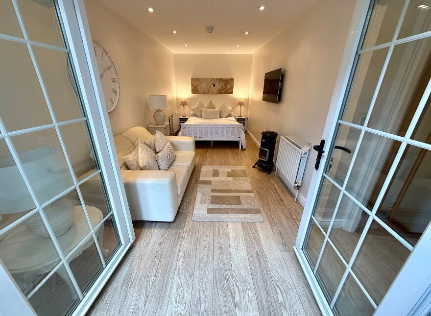 49 Elmwood Terrace, Derry, BT48 9JH