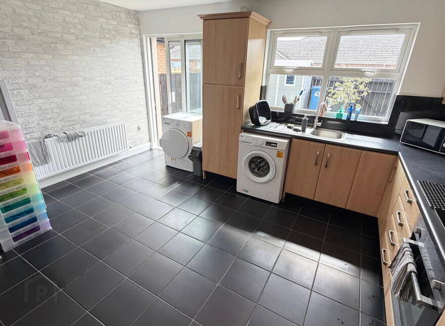 43 Brookmount Court, Coleraine, BT52 2EA