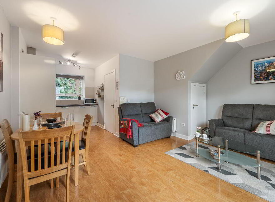 36 The Courtyard, Watercourse Road, Cork City Centre, T23KP08