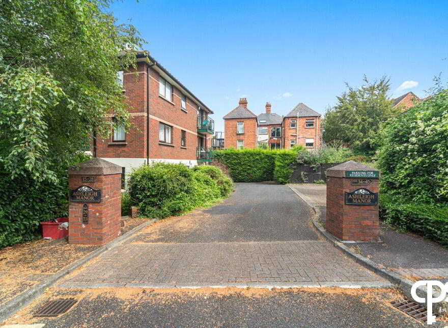 31 Ashleigh Manor, Belfast, BT9 6JY