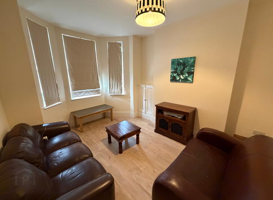 48 Candahar St, Belfast, BT7 3AR