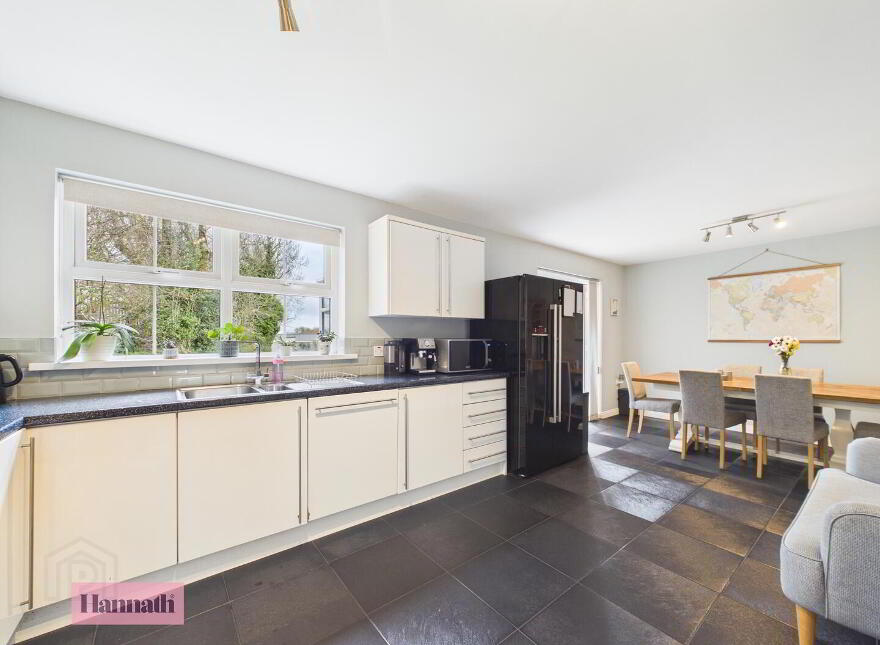 29 Selshion Hall, Portadown, BT62 4JR