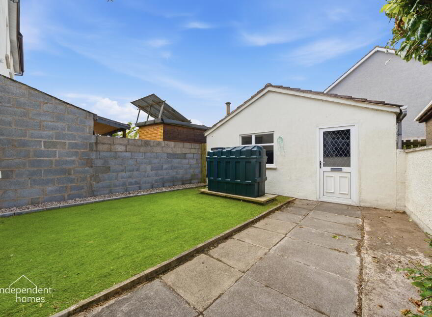 4 George Avenue, Glenarm Road, Larne, BT40 1EA