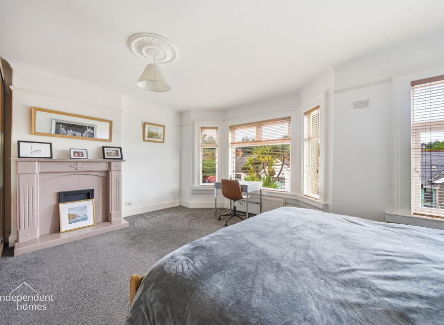 4 George Avenue, Glenarm Road, Larne, BT40 1EA