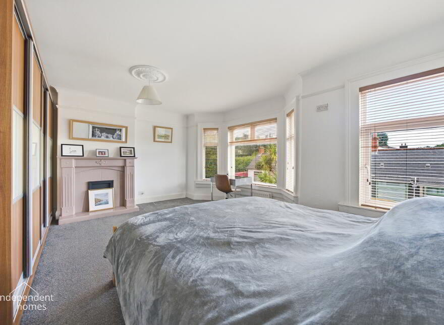 4 George Avenue, Glenarm Road, Larne, BT40 1EA