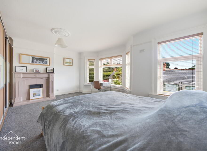 4 George Avenue, Glenarm Road, Larne, BT40 1EA