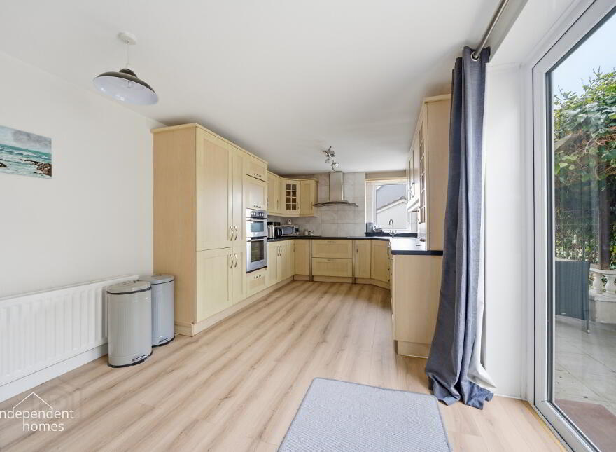4 George Avenue, Glenarm Road, Larne, BT40 1EA