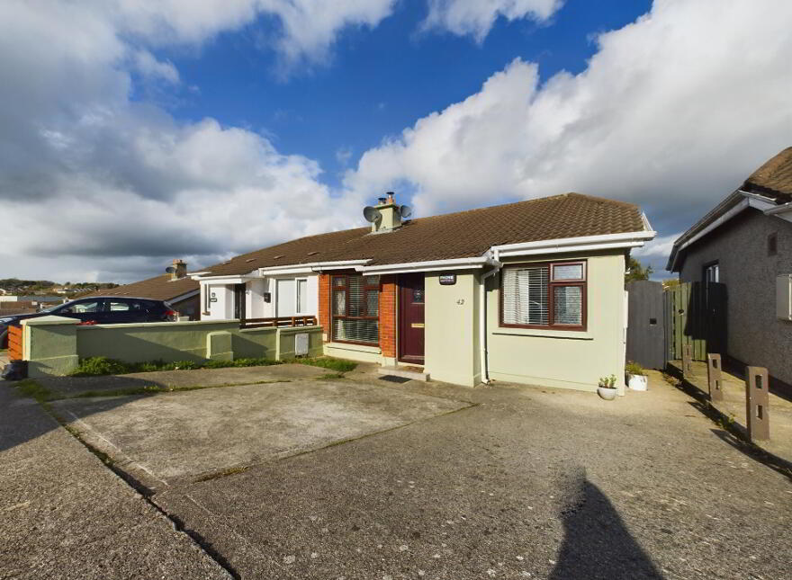 42 Pinewood Avenue, Hillview, Waterford, X91PHK2