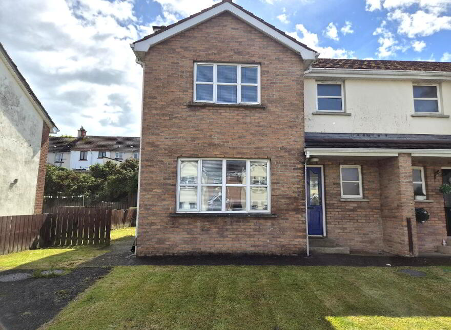 94 Shepherds Glen, Waterside, L'Derry, BT47 2GA