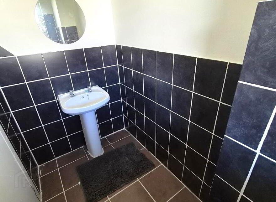 94 Shepherds Glen, Waterside, L'Derry, BT47 2GA