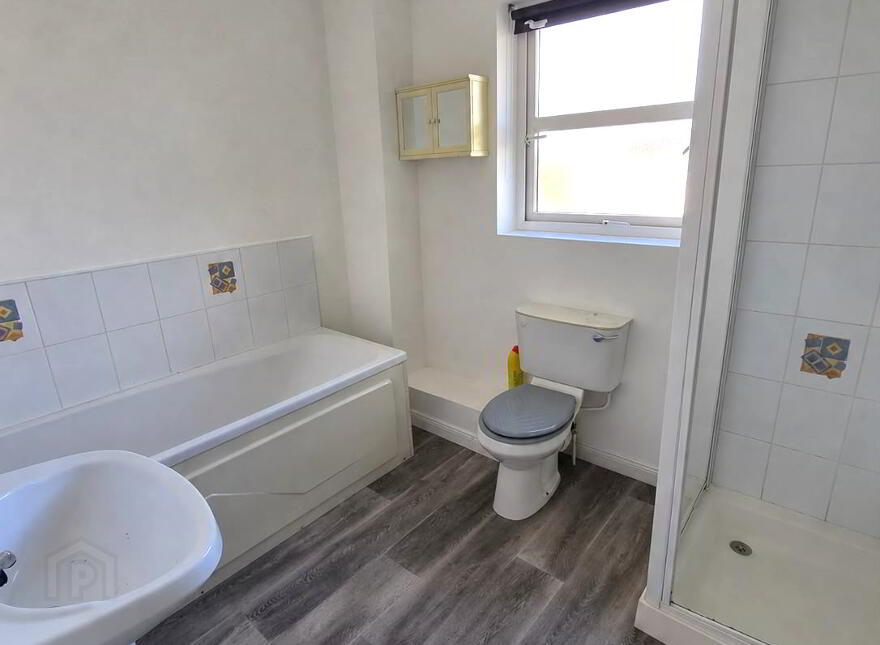 94 Shepherds Glen, Waterside, L'Derry, BT47 2GA