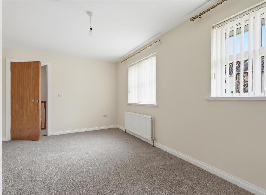17 Todd`s Hill Park, Saintfield, BT24 7FB