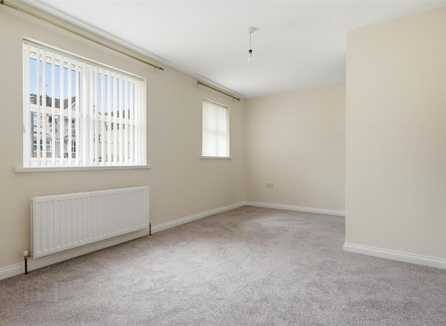 17 Todd`s Hill Park, Saintfield, BT24 7FB
