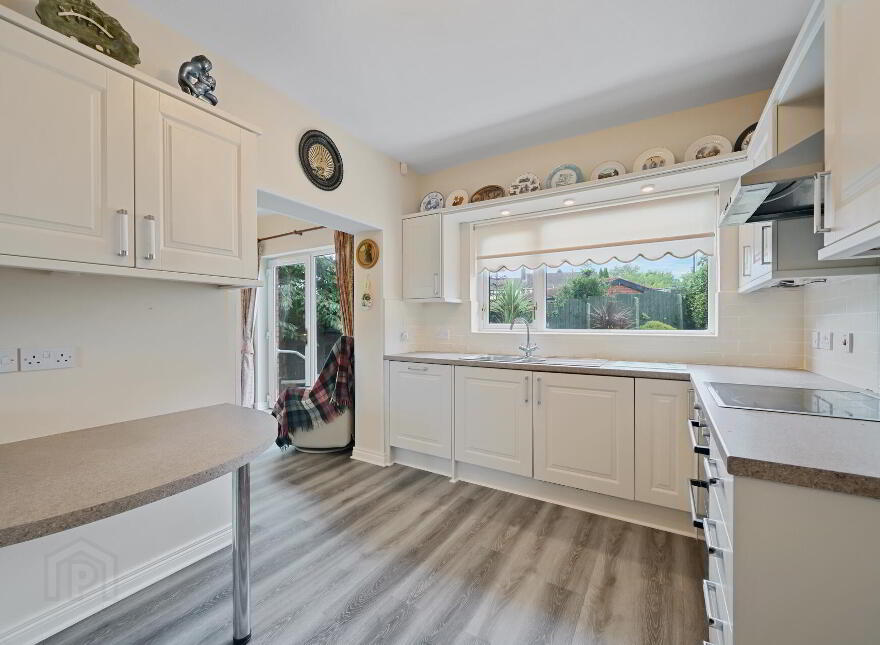50 Ballylenaghan Road, Belfast, BT8 6WU