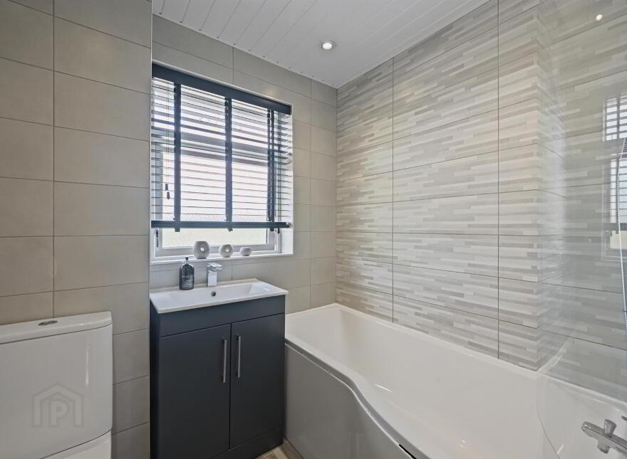38 Forthill Gardens, Newtownabbey, BT36 6QT