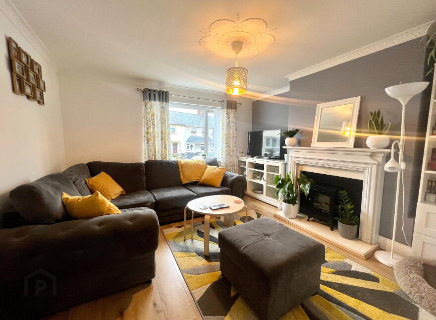 19 Cloughreagh Park, Bessbrook, Newry, BT35 7EH