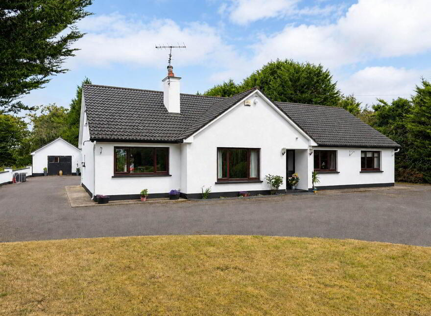 Bungalow +, Garage 0.8 Acres, Portarlington, R32N4N8