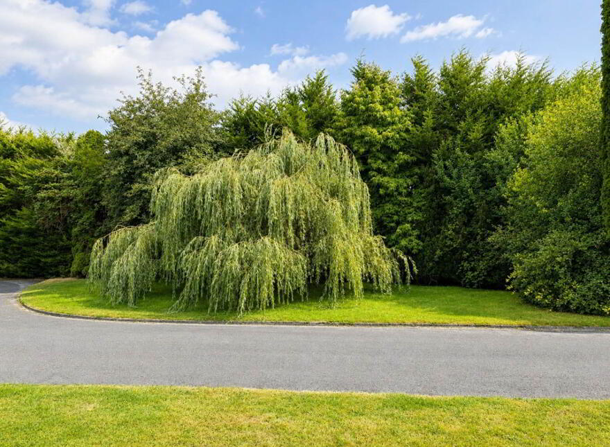 Bungalow +, Garage 0.8 Acres, Portarlington, R32N4N8