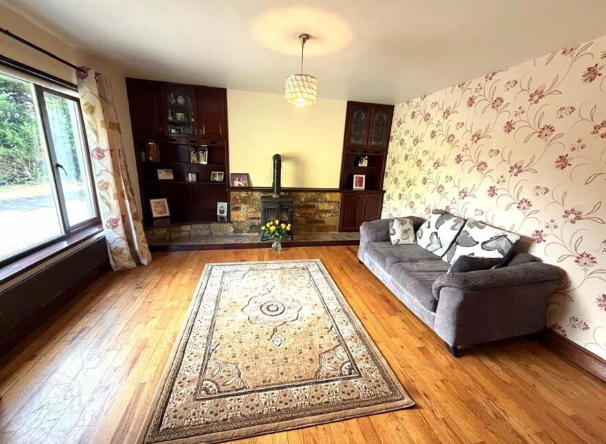 Bungalow +, Garage 0.8 Acres, Portarlington, R32N4N8