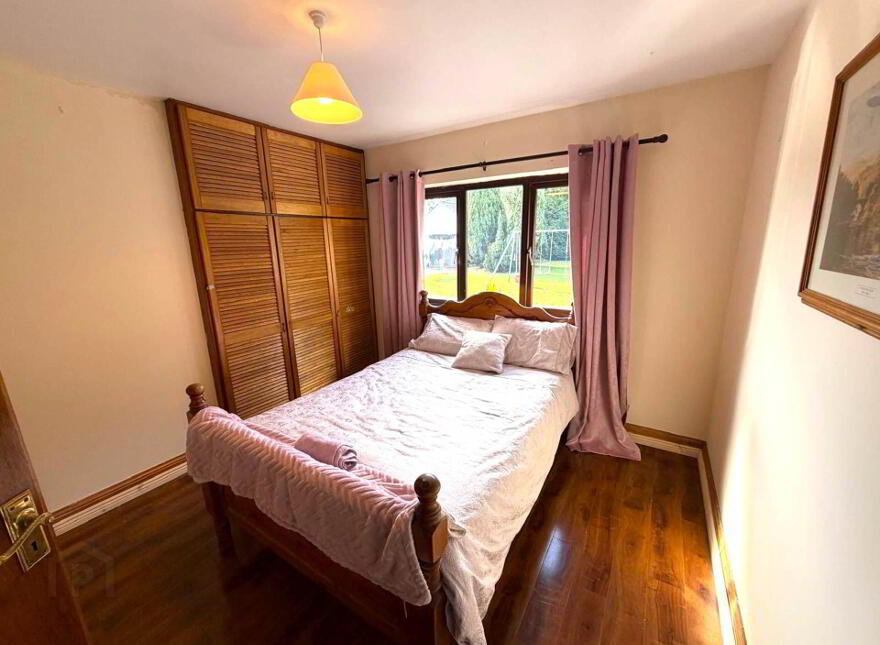 Bungalow +, Garage 0.8 Acres, Portarlington, R32N4N8