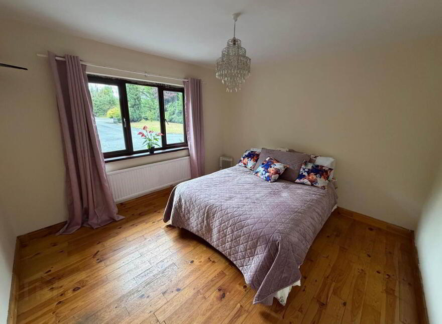 Bungalow +, Garage 0.8 Acres, Portarlington, R32N4N8