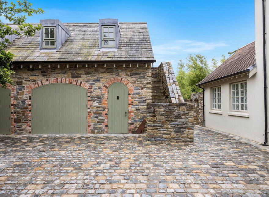 'Beechville', 10 Coastguard Avenue, Helen's Bay, BT19 1JY