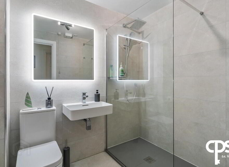 Apartment 1 152 Malone Avenue, Belfast, BT9 6ET