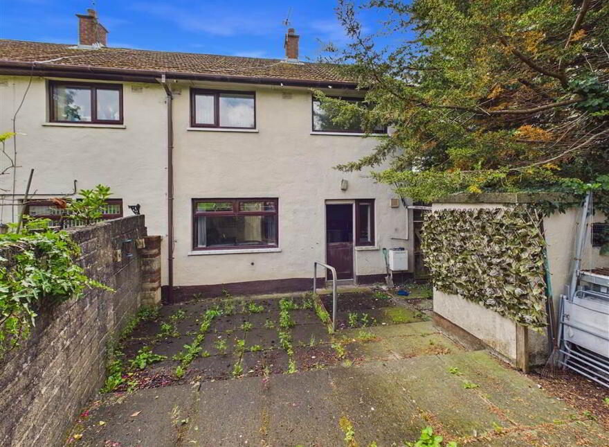 2 Ballymurphy Road, Belfast, BT12 7JL