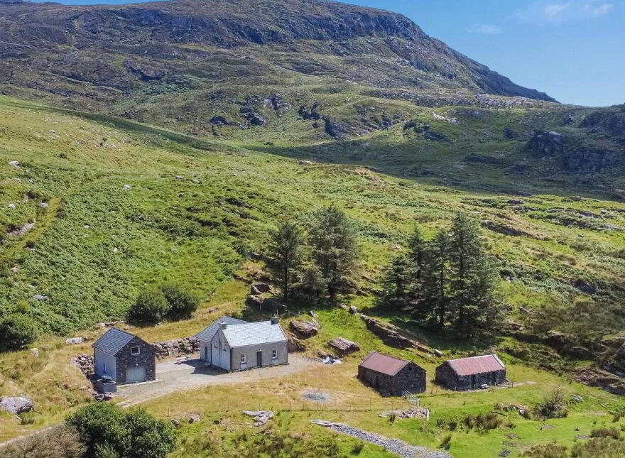 Cloghavoola, Caherbarnagh, Caherbarnagh, V23TF24