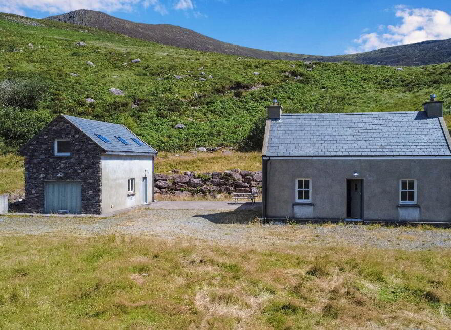 Cloghavoola, Caherbarnagh, Caherbarnagh, V23TF24