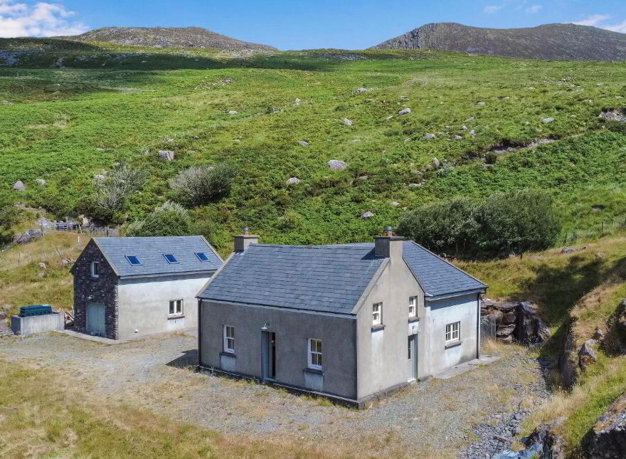 Cloghavoola, Caherbarnagh, Caherbarnagh, V23TF24