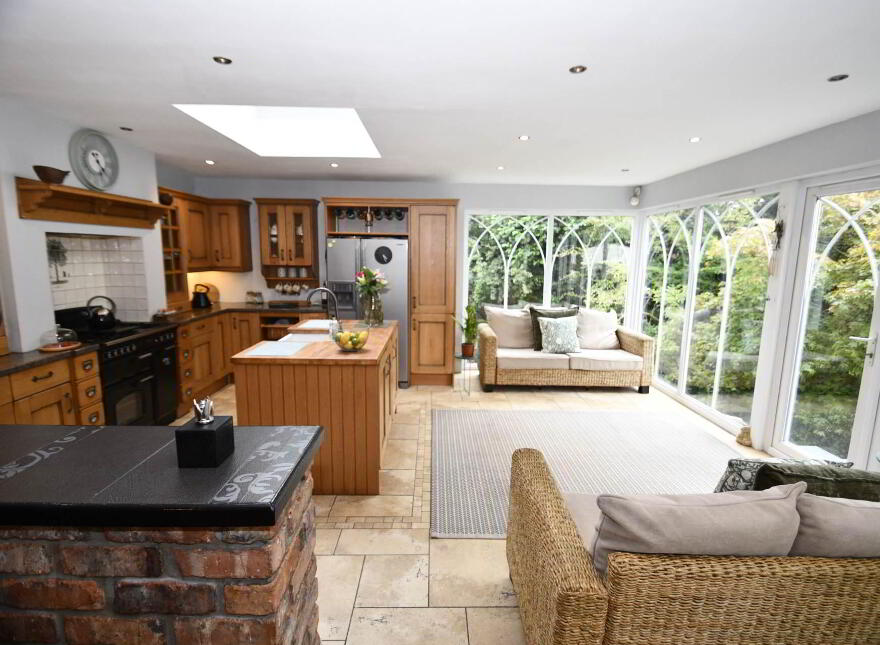 14 Ardmore Drive, Finaghy, Belfast, BT10 0JN