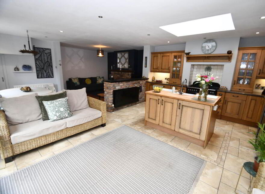 14 Ardmore Drive, Finaghy, Belfast, BT10 0JN