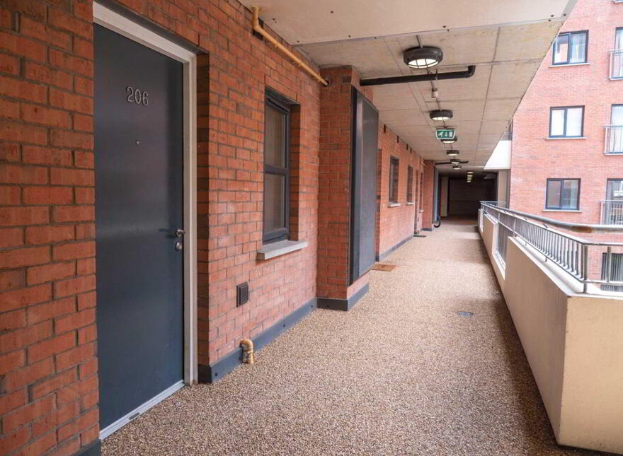 206 College Court Central, King Street, Belfast, BT1 6AD