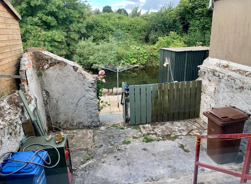 40 Riverside, Antrim, BT41 4BJ