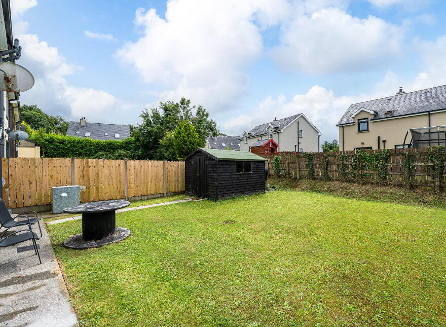 11 Holly Park, Leitrim, N41CP57