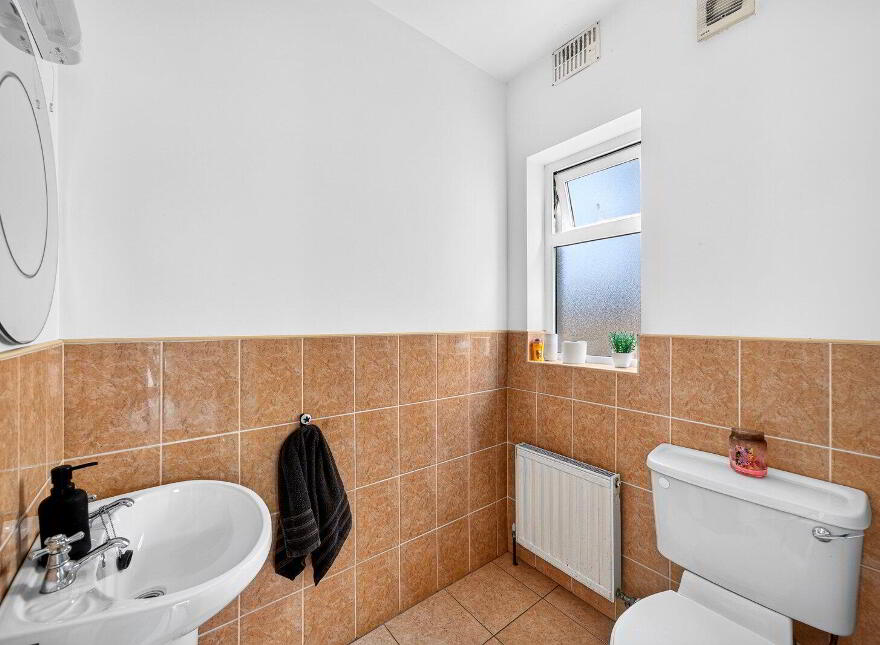 11 Holly Park, Leitrim, N41CP57